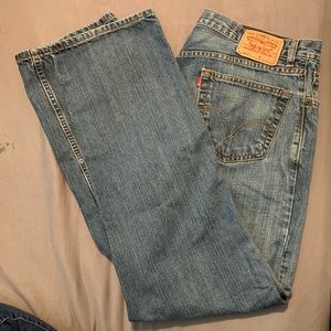 Men’s Regular Fit Levi Jeans